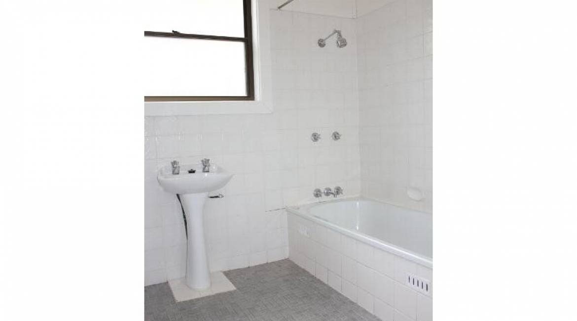 6 Freyberg Street, NEW LAMBTON, NSW 2305 Australia