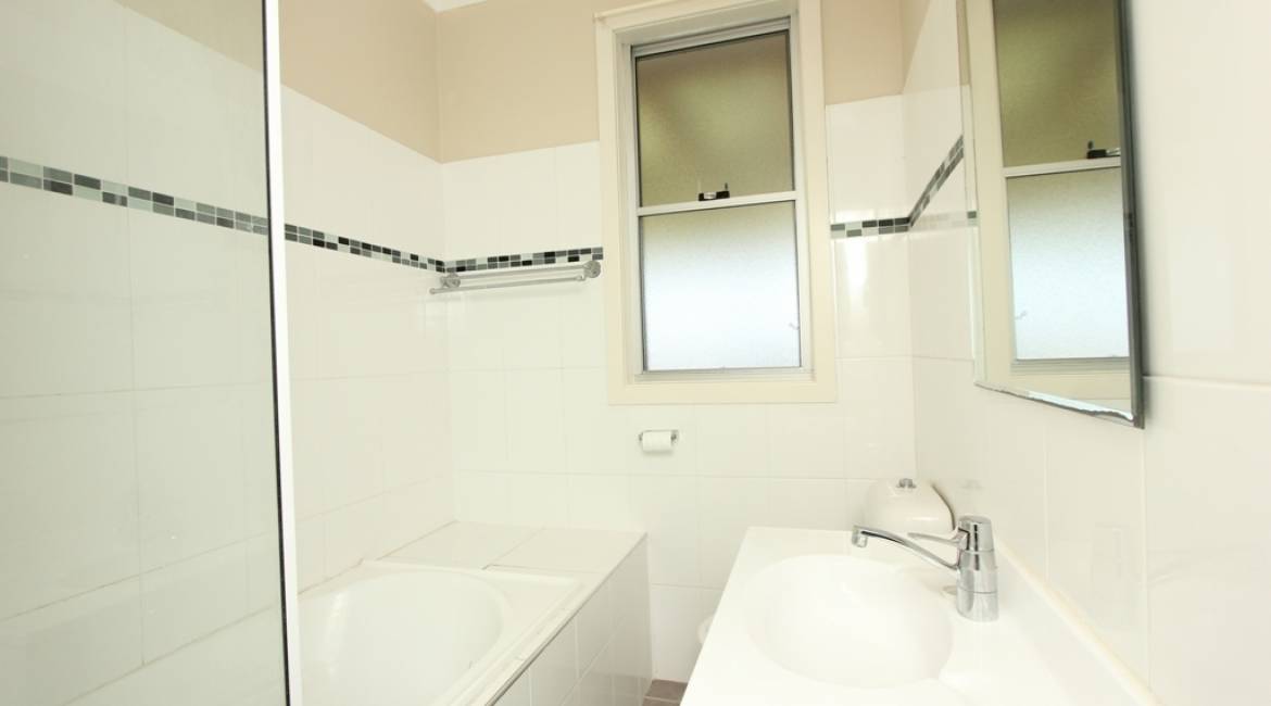 25 Blackbutt Parade, KOTARA, NSW 2289 Australia