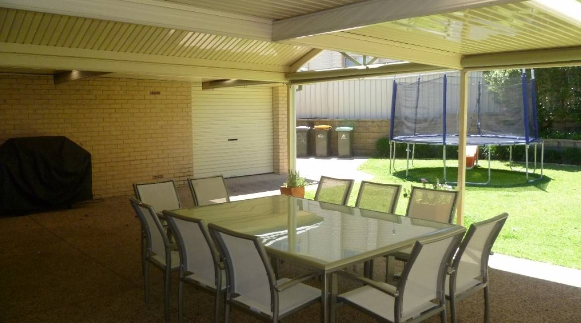 16 Nancy Close, CAMERON PARK, NSW 2285 Australia