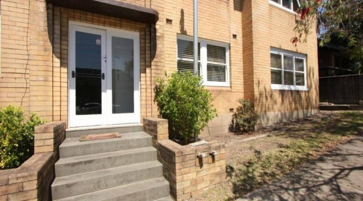 2/42 Coolamin Road, WARATAH, NSW 2298 Australia