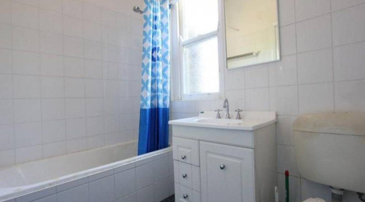 2/42 Coolamin Road, WARATAH, NSW 2298 Australia