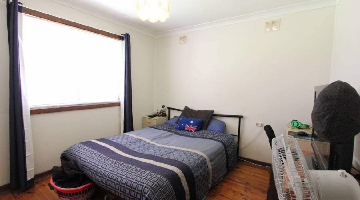 11 Landa Parade, WARATAH WEST, NSW 2298 Australia