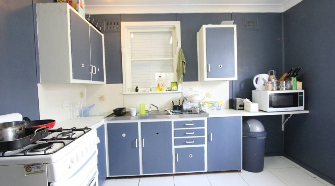 11 Landa Parade, WARATAH WEST, NSW 2298 Australia