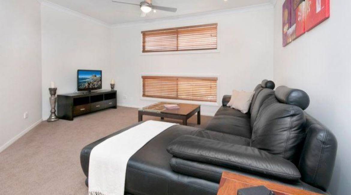 20 Woodbridge Drive, CAMERON PARK, NSW 2285 Australia