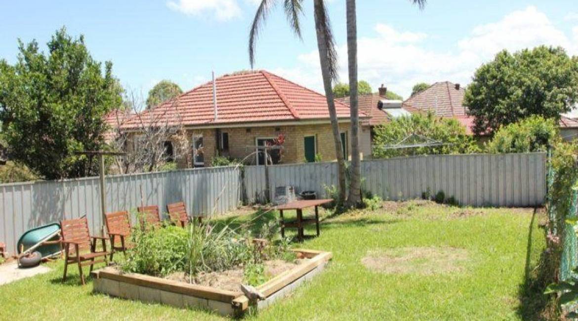 Room 2/14 Tourle Street, MAYFIELD WEST, NSW 2304 Australia