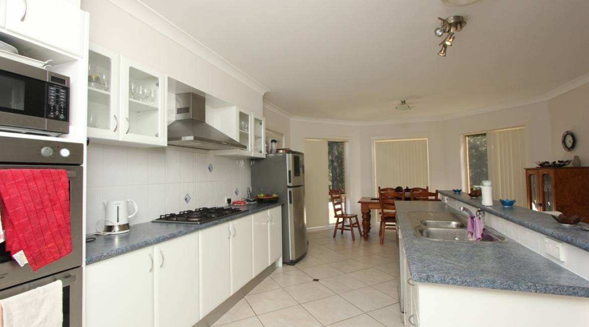 14 Styles Close, FLETCHER, NSW 2287 Australia