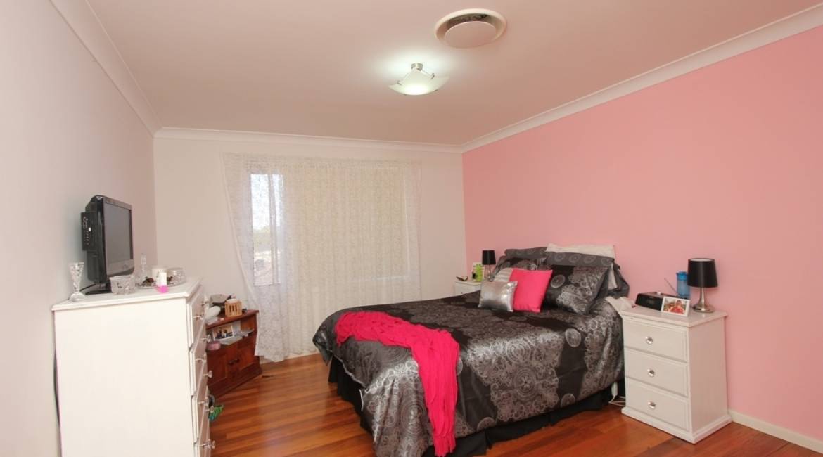 14 Styles Close, FLETCHER, NSW 2287 Australia