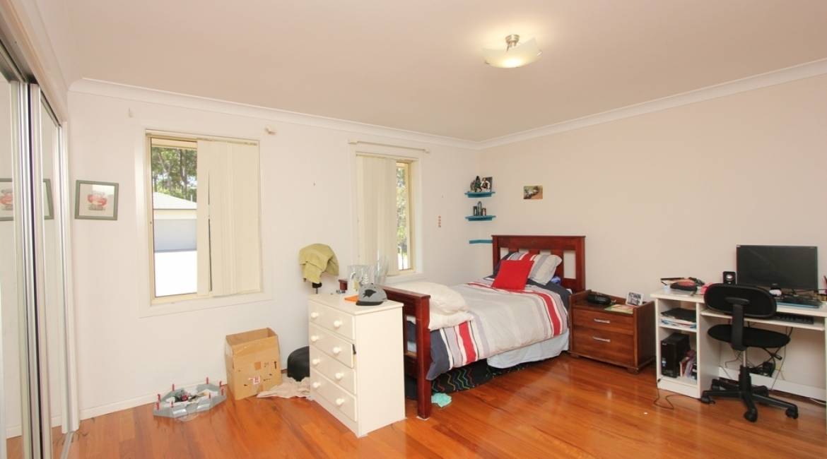 14 Styles Close, FLETCHER, NSW 2287 Australia