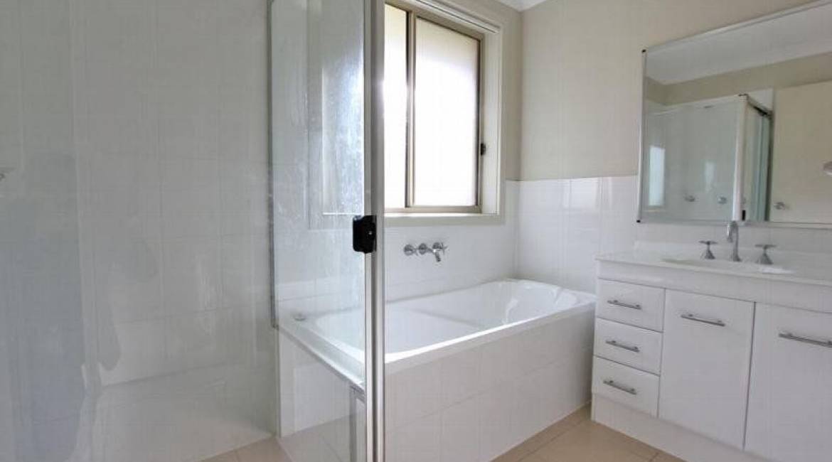 8 Graysynd Circuit, CAMERON PARK, NSW 2285 Australia