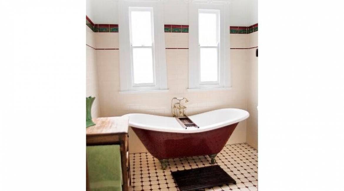 13 Baird Street, HAMILTON NORTH, NSW 2292 Australia