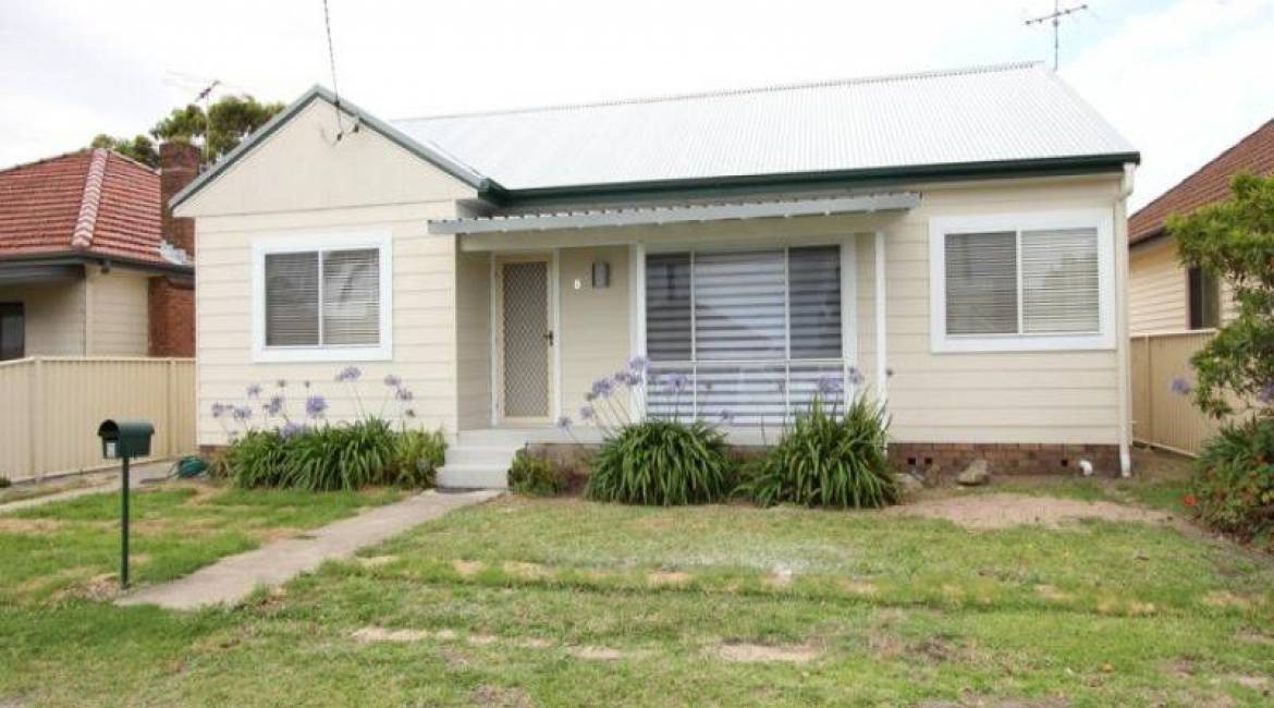 8 Travers Avenue, MAYFIELD WEST, NSW 2304 Australia