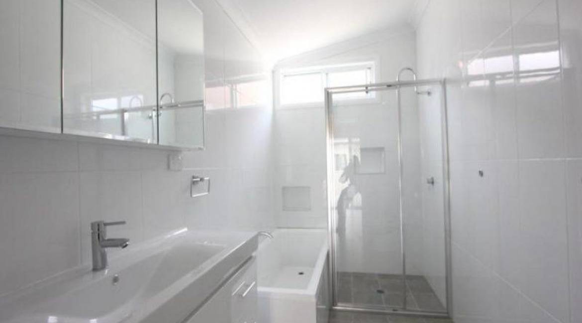 8 Travers Avenue, MAYFIELD WEST, NSW 2304 Australia