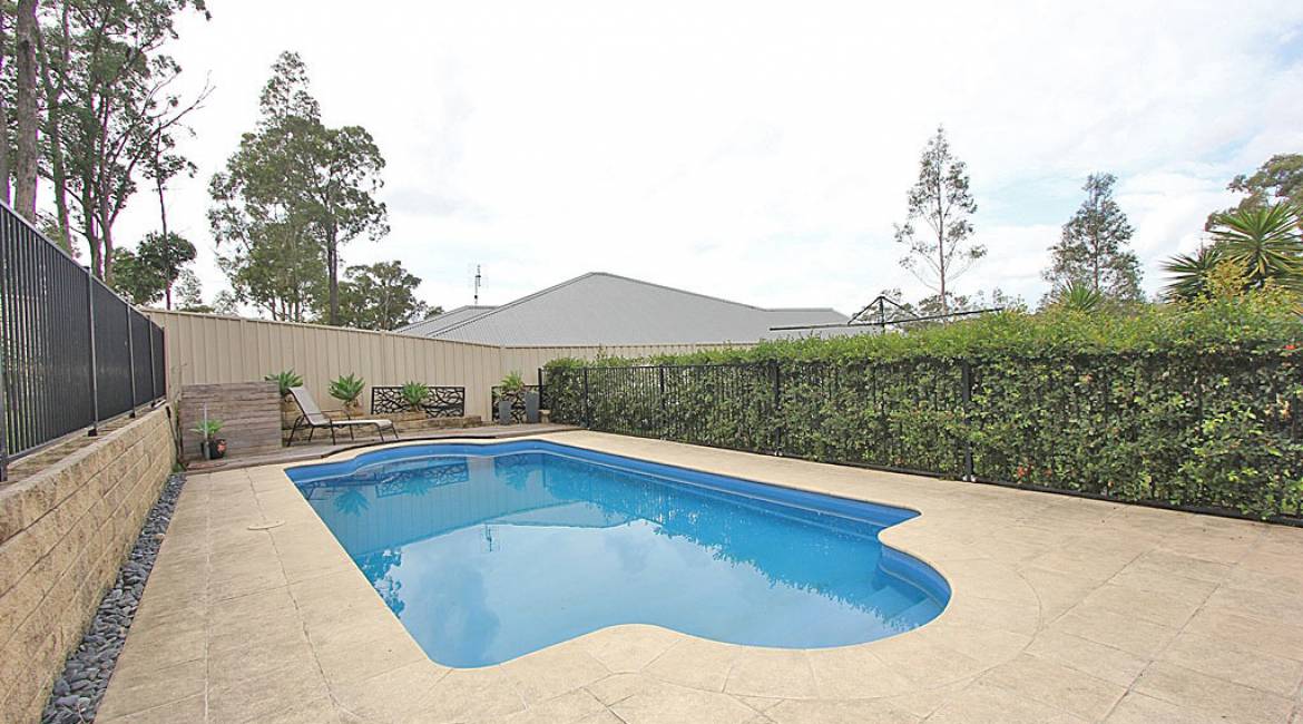 13 Styles Close, FLETCHER, NSW 2287 Australia