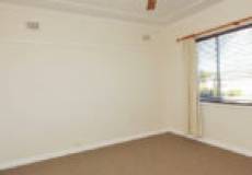 8 Miller Street, MAYFIELD WEST, NSW 2304 Australia