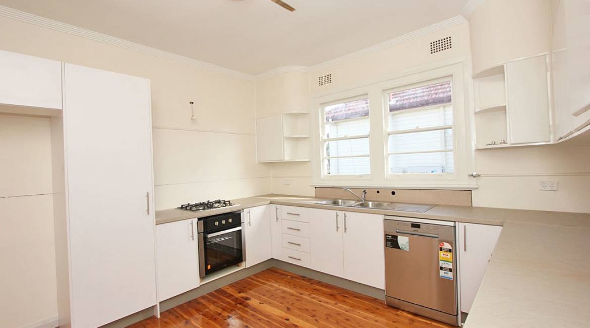 18 Norris Avenue, MAYFIELD WEST, NSW 2304 Australia