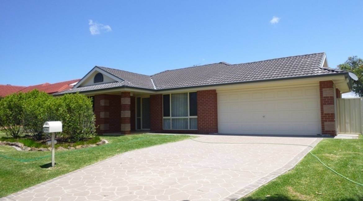 9 Coachwood Drive, WARABROOK, NSW 2304 Australia