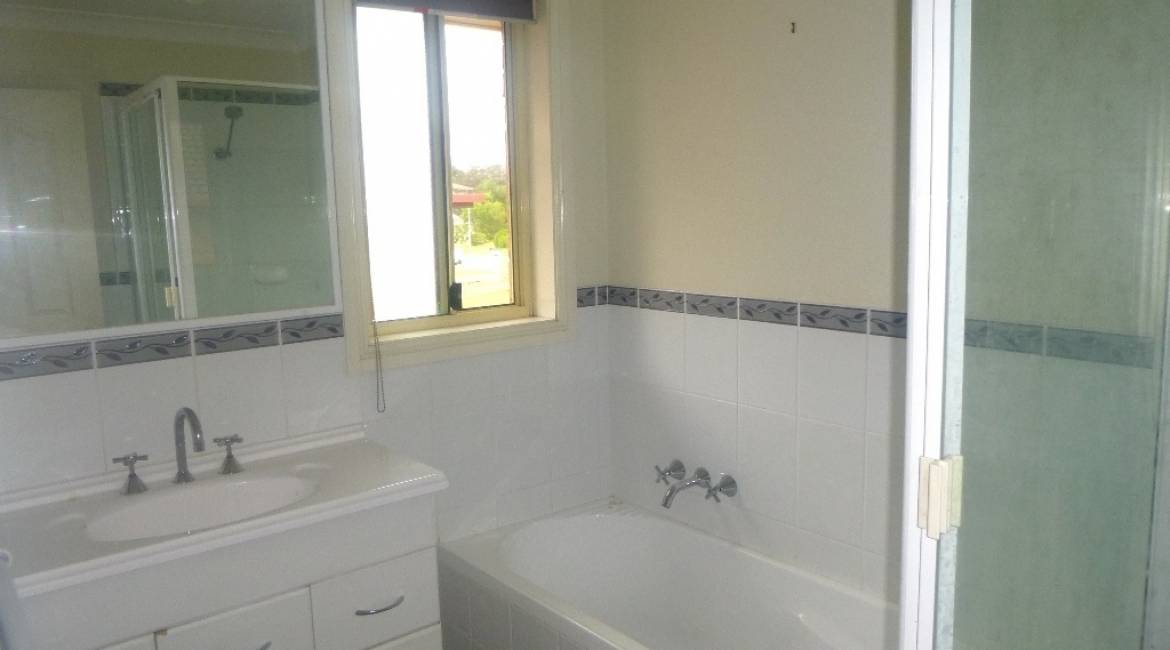 Villa 1/67 Melaleuca Drive, METFORD, NSW 2323 Australia