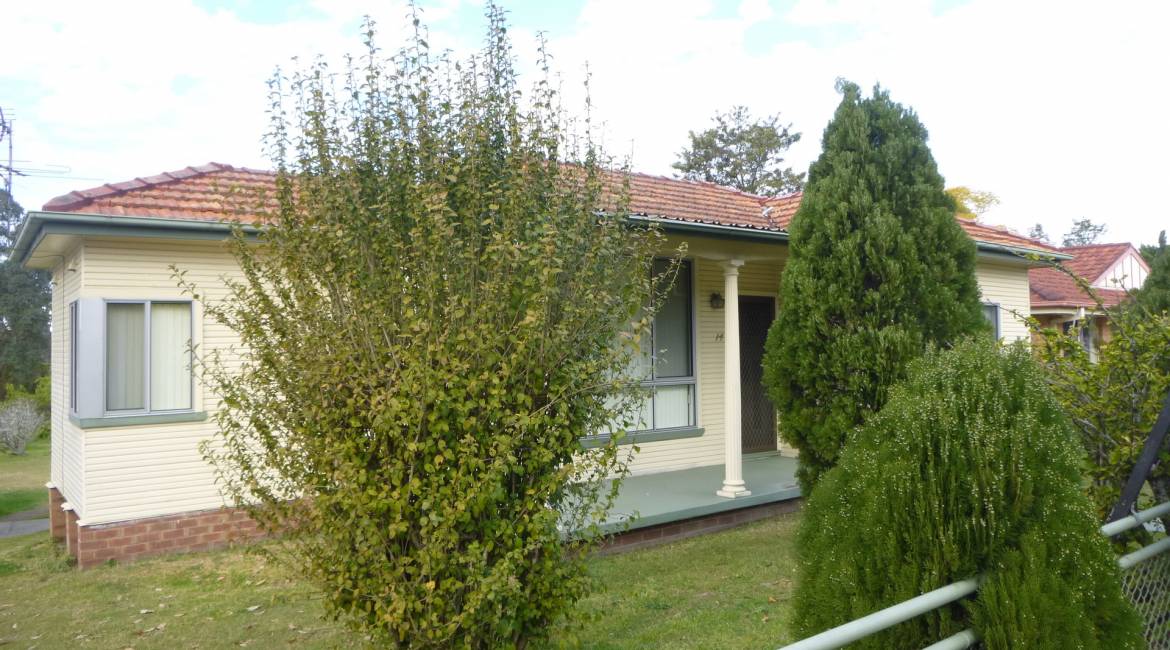 14 Minmi Road, EDGEWORTH, NSW 2285 Australia