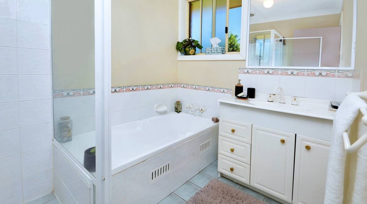 5/4 Loderi Place, Warabrook, NSW 2304 Australia