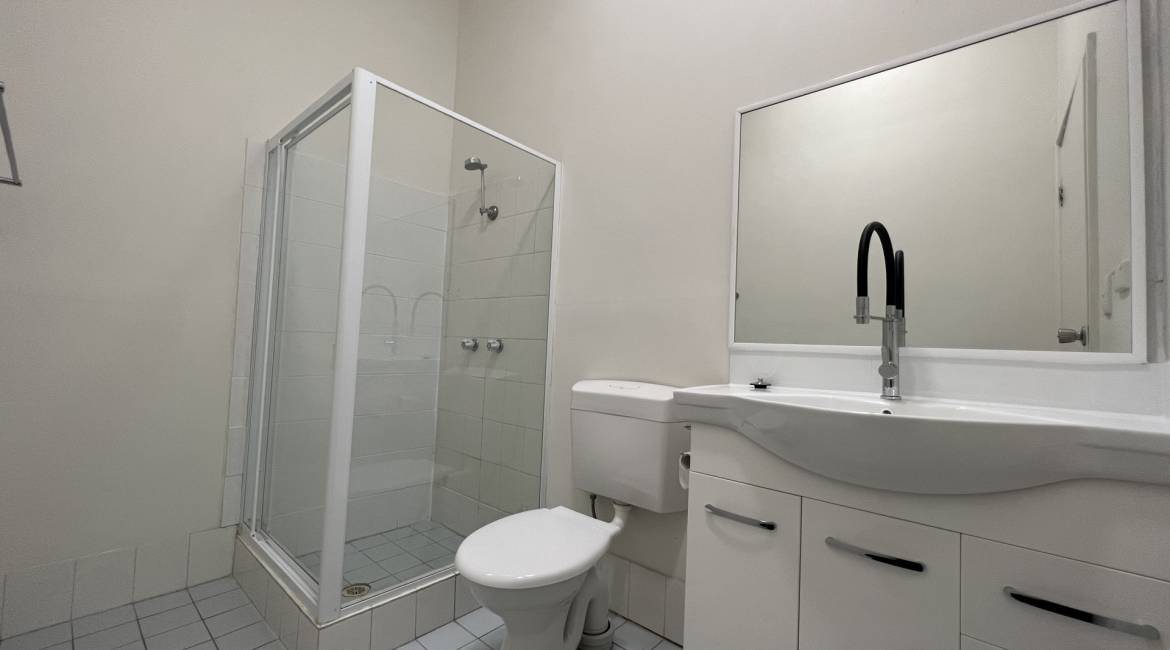 2/83 Maud Street, WARATAH WEST, NSW 2298 Australia