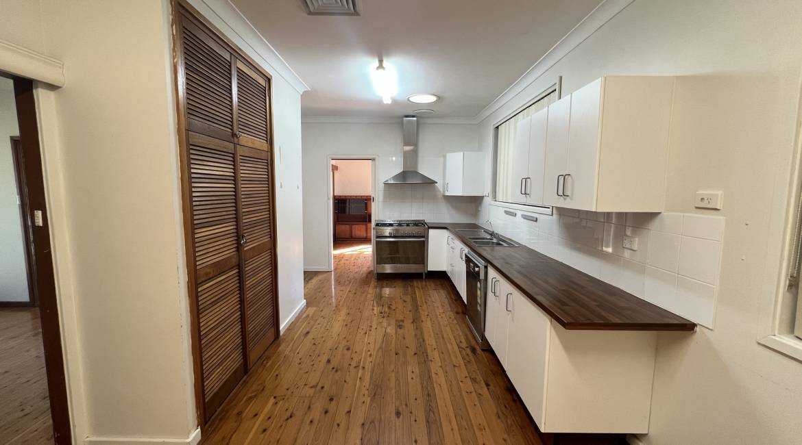 10 Irrawang Street, RAYMOND TERRACE, NSW 2324 Australia