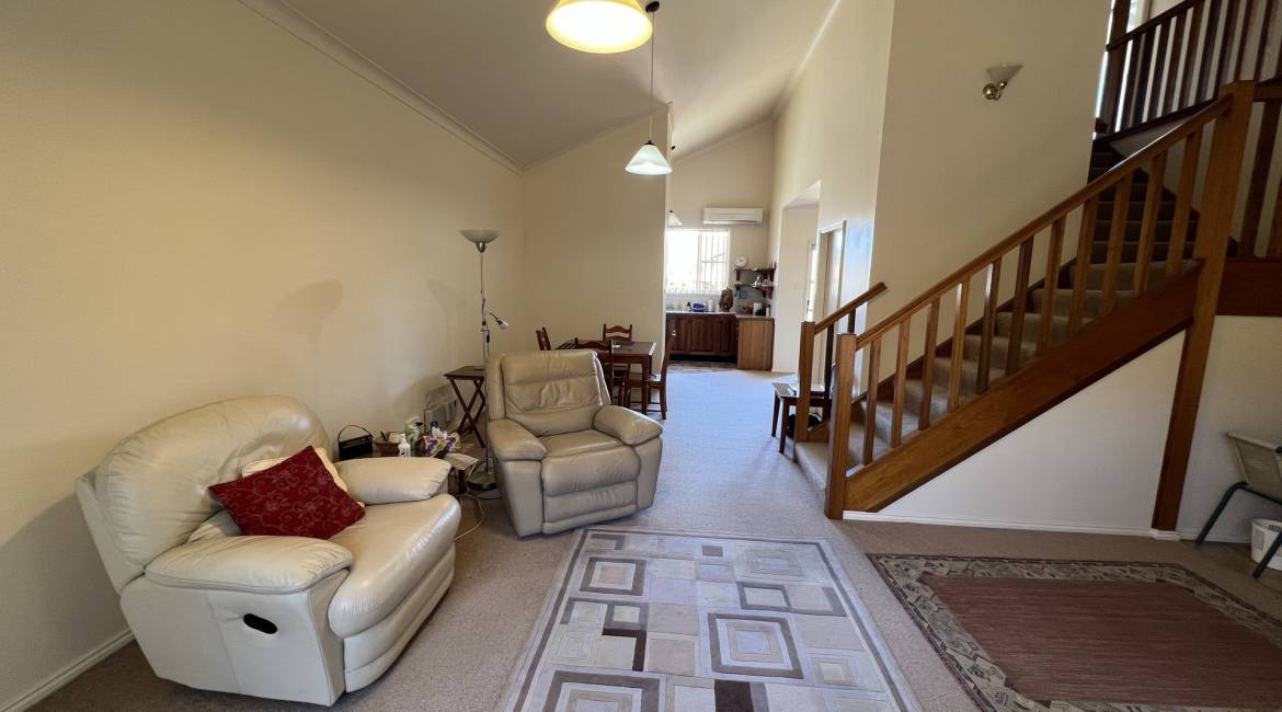 2/15 Floribunda Close, WARABROOK, NSW 2304 Australia