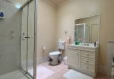 2/15 Floribunda Close, WARABROOK, NSW 2304 Australia