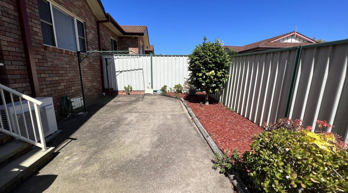 2/15 Floribunda Close, WARABROOK, NSW 2304 Australia