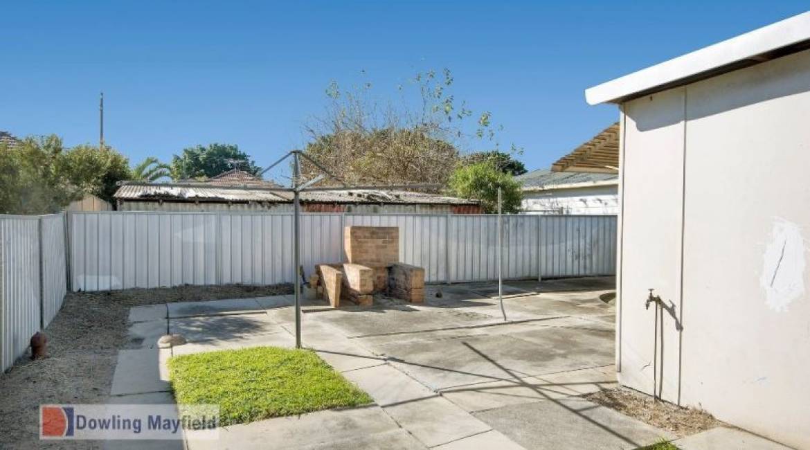 2/84 Upfold Street, MAYFIELD, NSW 2304 Australia