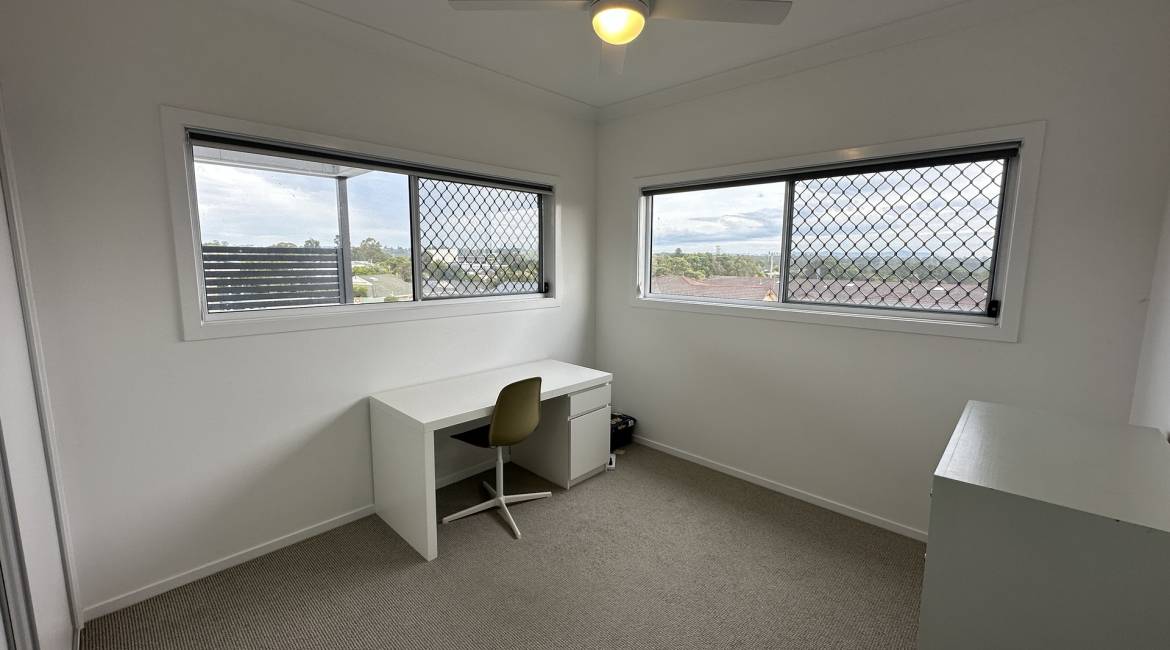 2/1 Viola Way, WARABROOK, NSW 2304 Australia