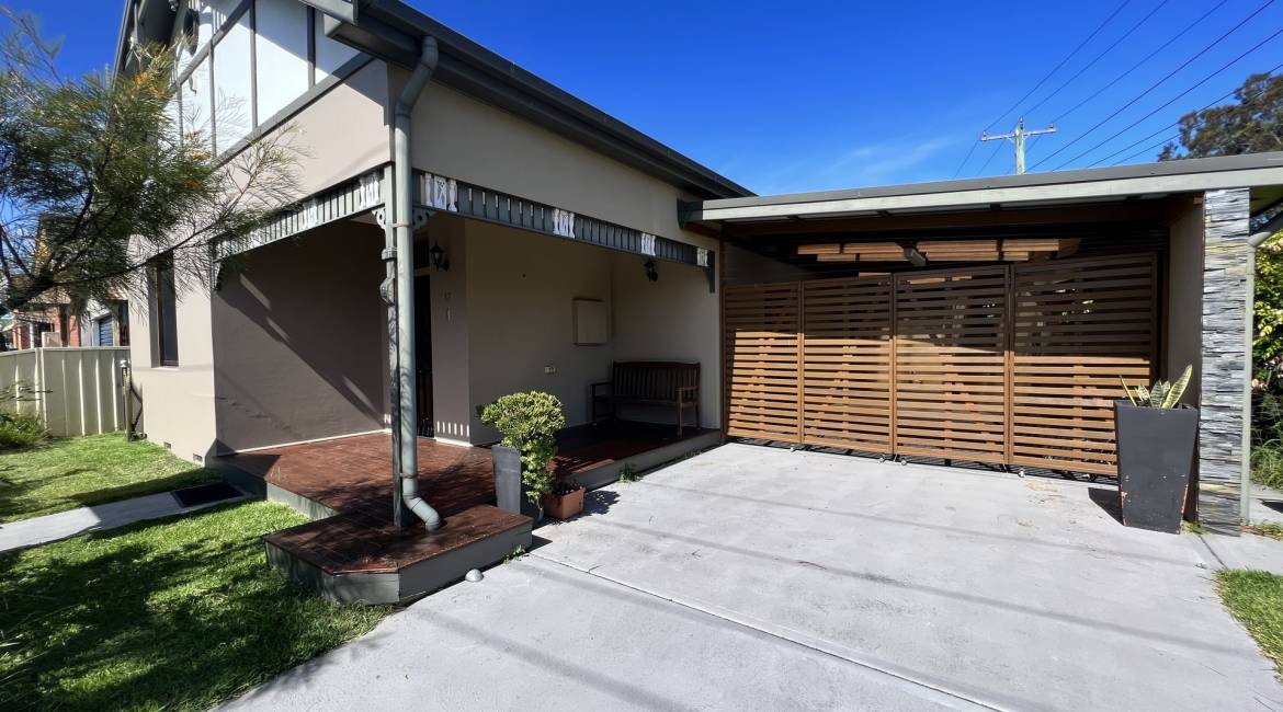 17 Melbourne Road, BROADMEADOW, NSW 2292 Australia