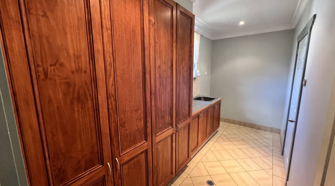 17 Melbourne Road, BROADMEADOW, NSW 2292 Australia