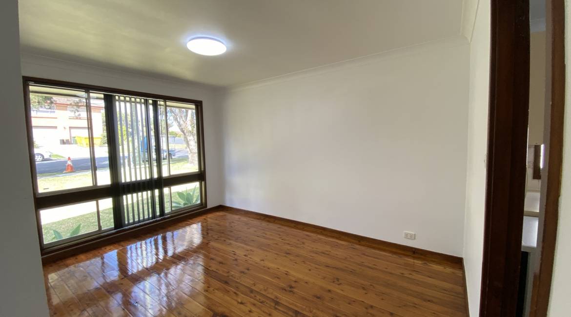 112 MCNAUGHTON AVENUE, MARYLAND, NSW 2287 Australia