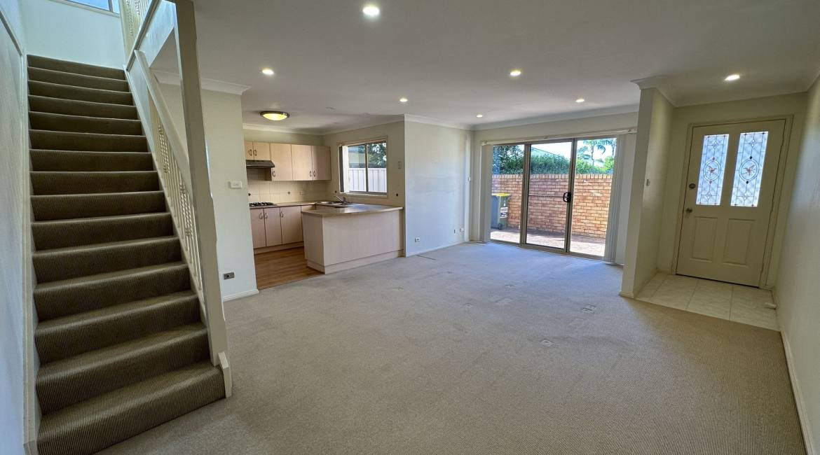 4/136 Broadmeadow Road, Broadmeadow, NSW 2292 Australia