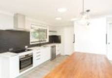 4 Taranaki Place, Macquarie Hills, NSW 2285 Australia