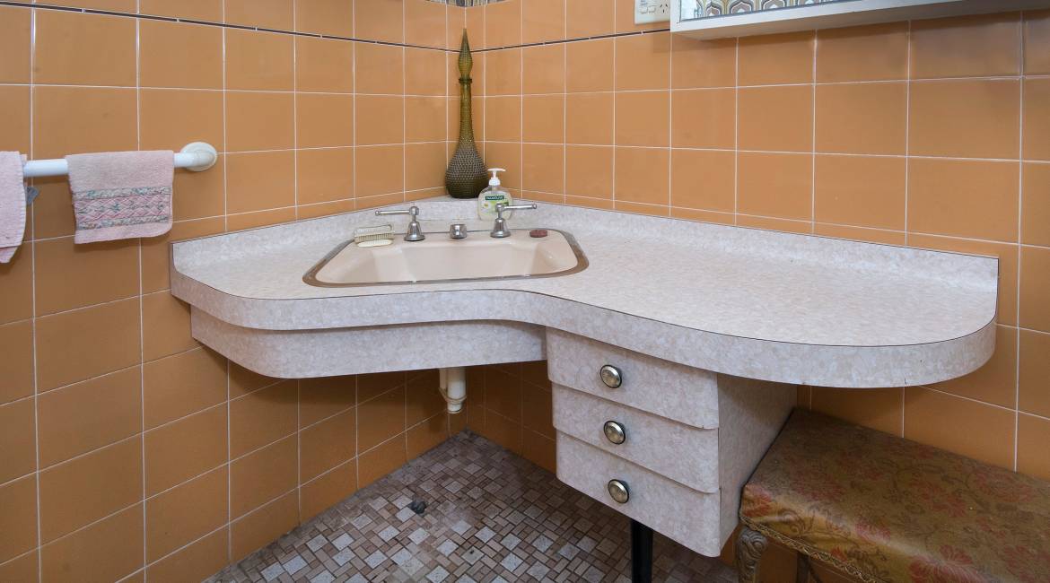 49 Hebburn Street, Hamilton East, NSW 2303 AUSTRALIA