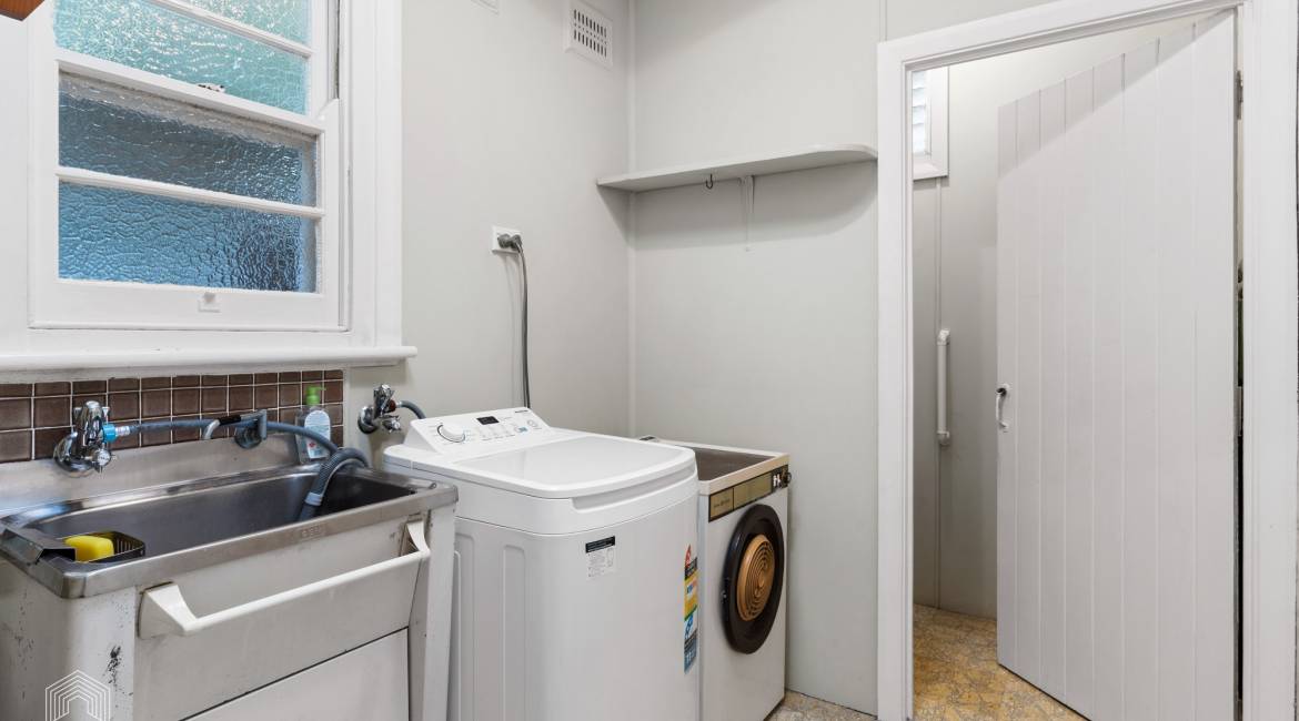 16 Kahibah Road, Waratah, NSW 2298 AU