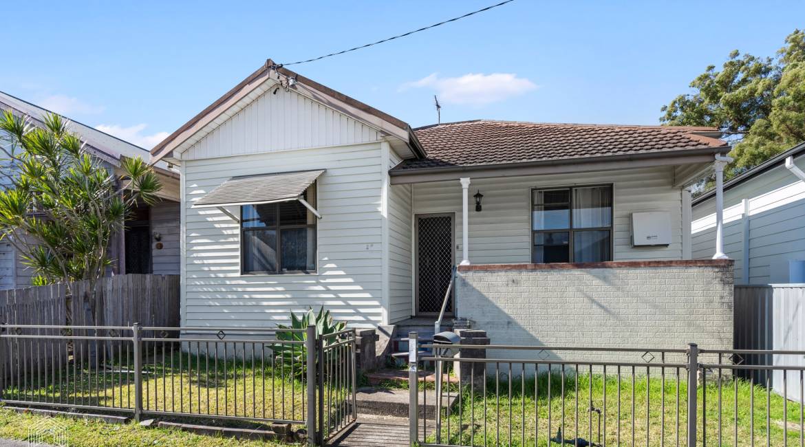 17 Elizabeth Street, Mayfield, NSW 2304 AUSTRALIA
