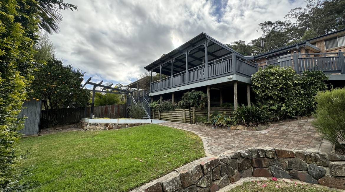 20 Holly Cct, New Lambton Heights, NSW 2305 Australia