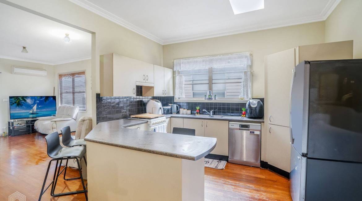 9 Station Street, Waratah, NSW 2298 AUSTRALIA