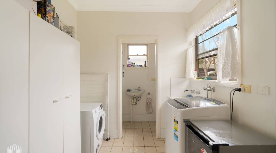 9 Station Street, Waratah, NSW 2298 AUSTRALIA