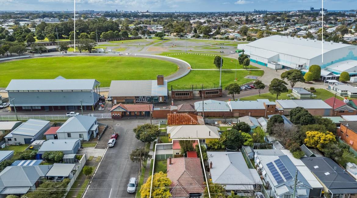 149 Broadmeadow Road, Broadmeadow, NSW 2292 AU