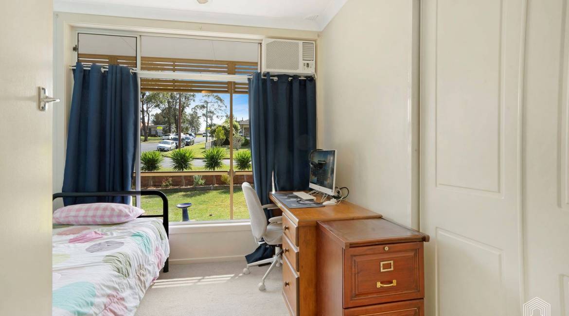 1 Clarence Street, Tenambit, NSW 2323 AUSTRALIA