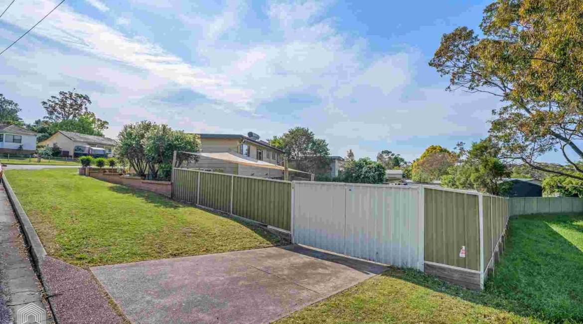 1 Clarence Street, Tenambit, NSW 2323 AUSTRALIA