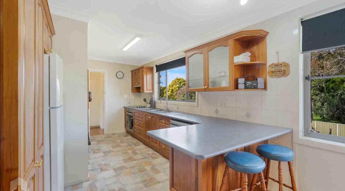 1 Clarence Street, Tenambit, NSW 2323 AUSTRALIA