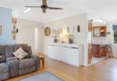 1 Clarence Street, Tenambit, NSW 2323 AUSTRALIA