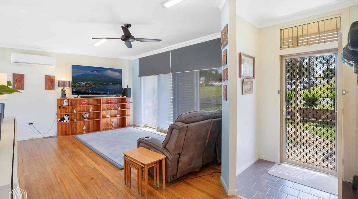 1 Clarence Street, Tenambit, NSW 2323 AUSTRALIA