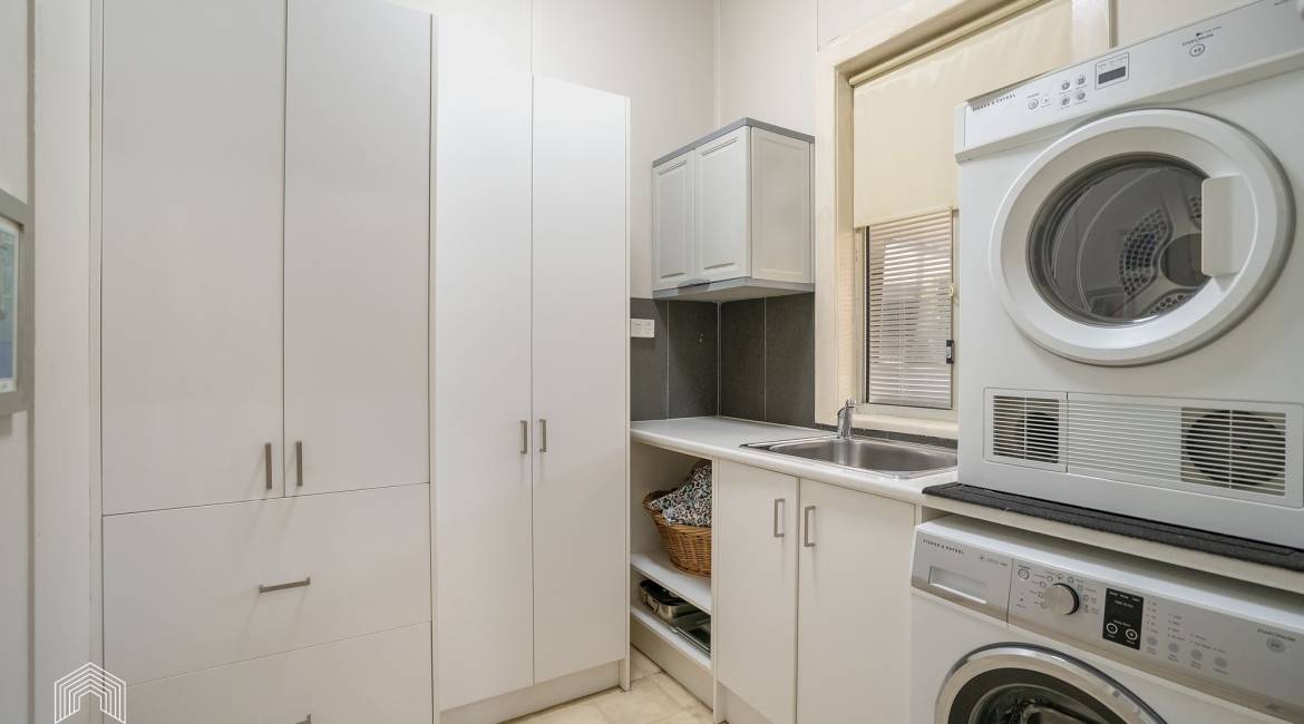 11 Station Street, Waratah, NSW 2298 AUSTRALIA