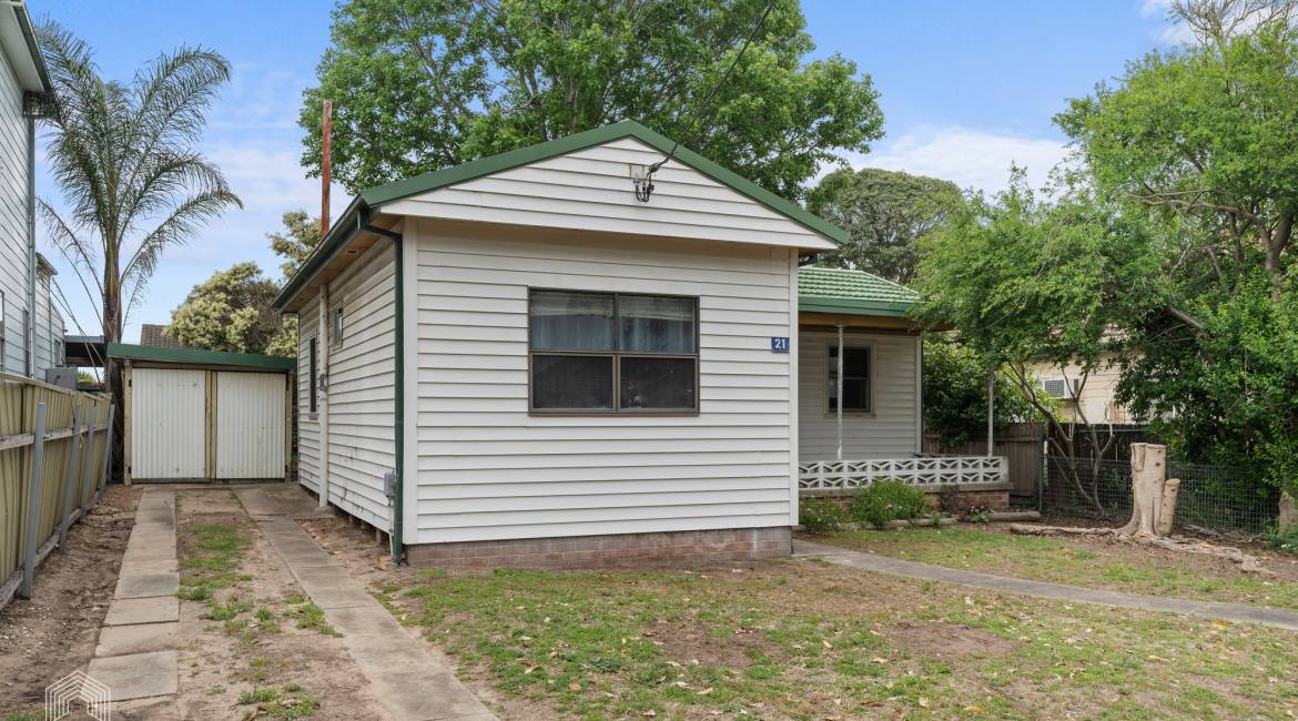 21 Collinson Street, Tenambit, NSW 2323 AUSTRALIA