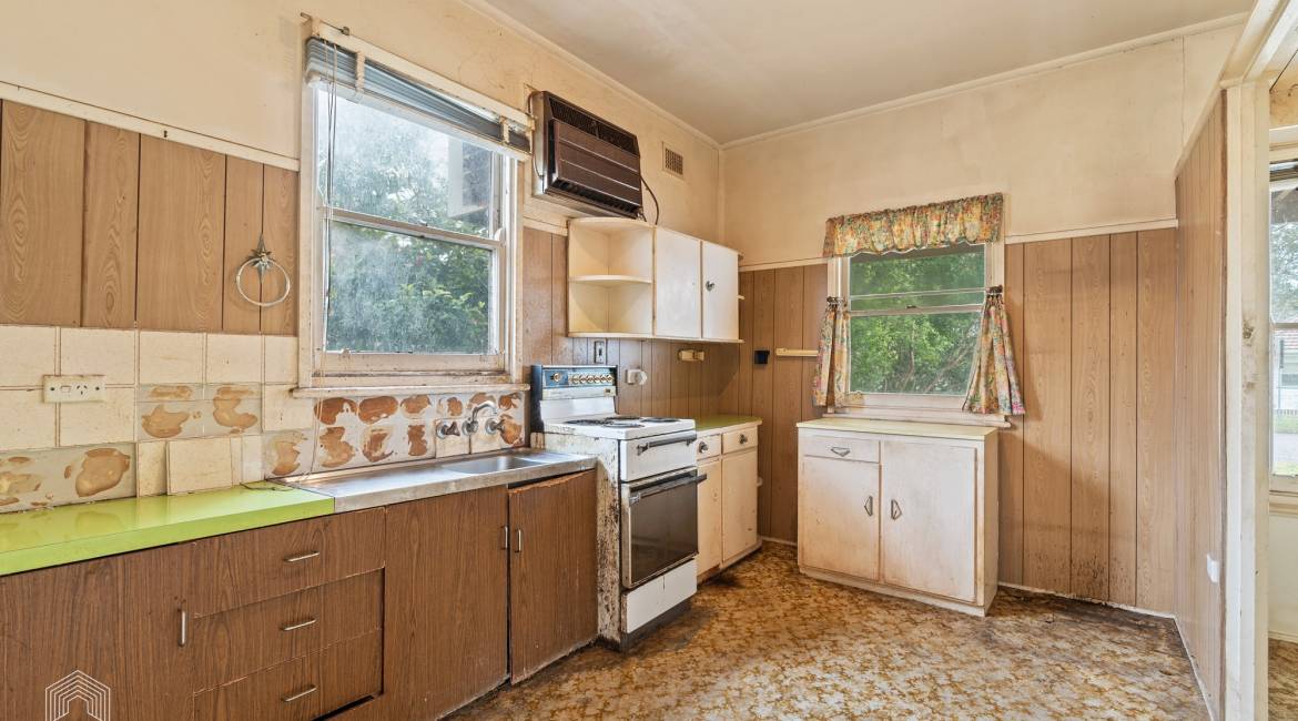 21 Collinson Street, Tenambit, NSW 2323 AUSTRALIA